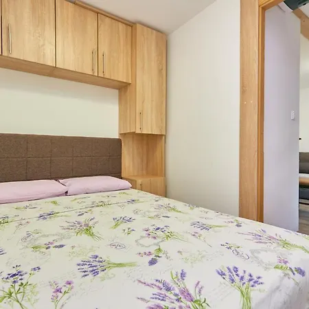 Mobile Homes Village 