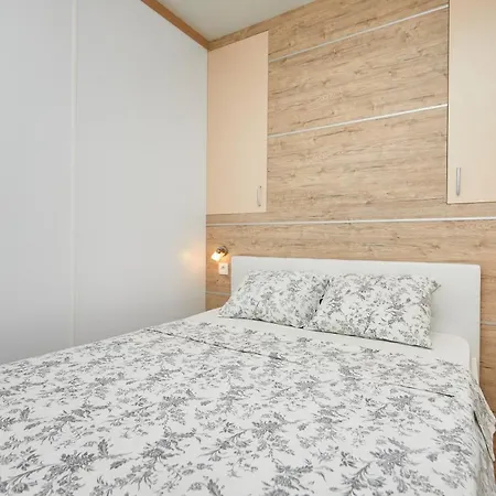 Mobile Homes Village 