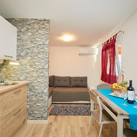 Mobile Homes Village 