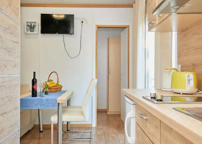 Campeggio Mobile Homes Village 
