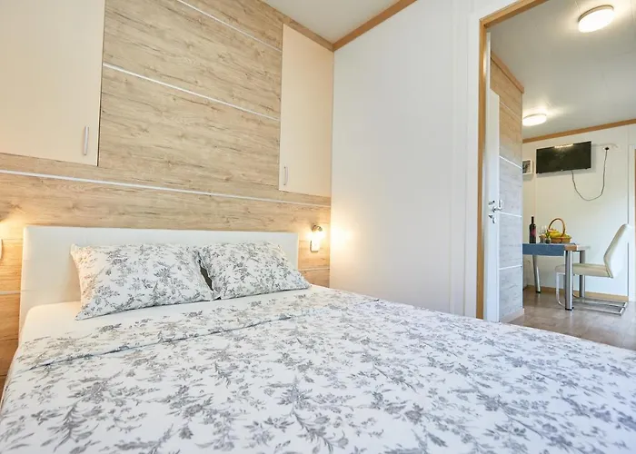 Mobile Homes Village 